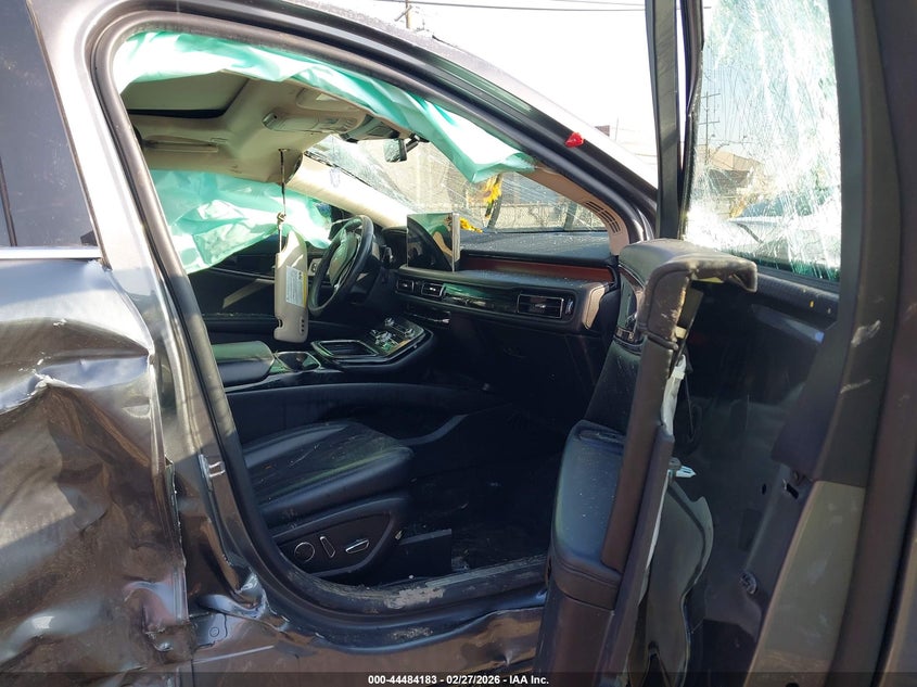 2021 Lincoln Nautilus Reserve