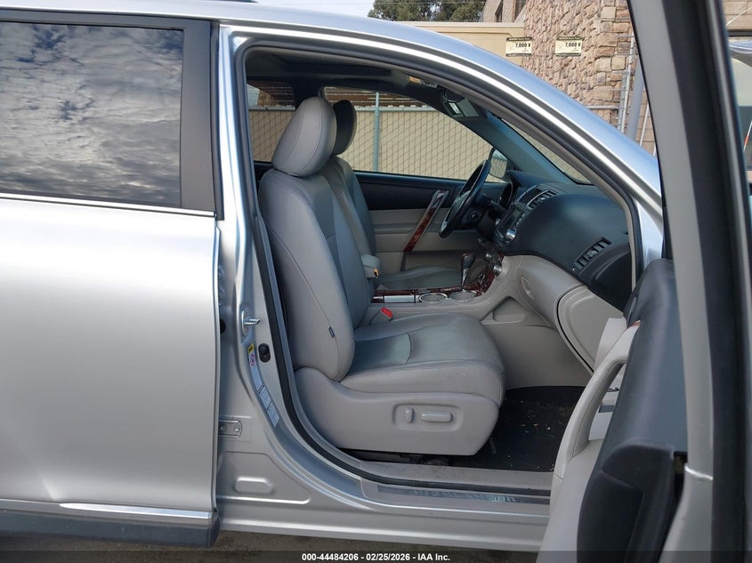 2011 Toyota Highlander Limited V6