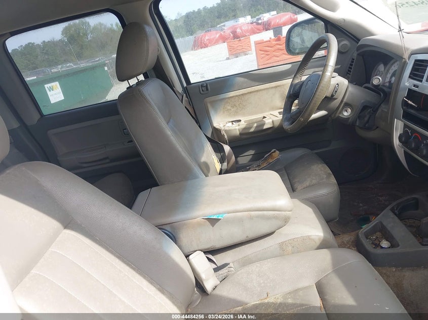 2005 Dodge Dakota Laramie