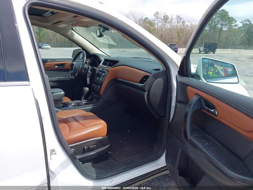 2017 Chevrolet Traverse 2Lt