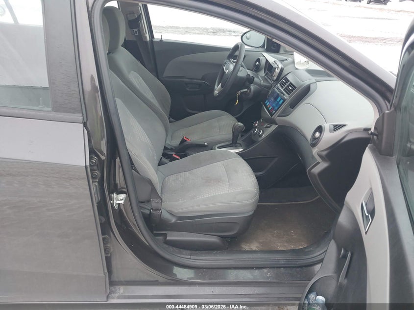 2013 Chevrolet Sonic Ls Auto