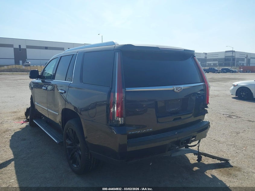 2016 Cadillac Escalade Luxury Collection