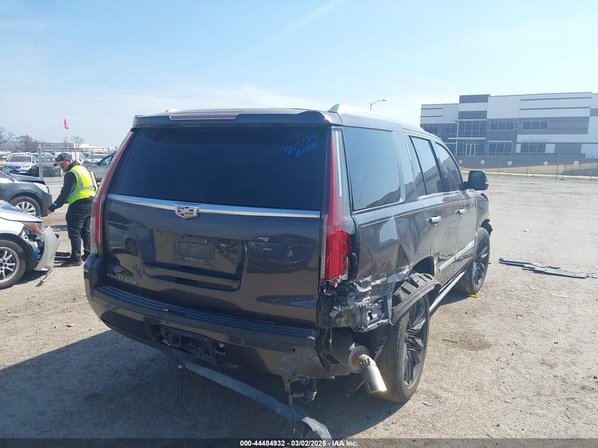 2016 Cadillac Escalade Luxury Collection