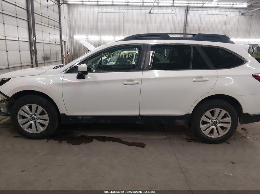 2017 Subaru Outback 2.5 2.5I Premium white Lot 111044484982 Vin 4S4BSACC0H3325901