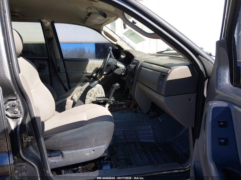 2004 Jeep Grand Cherokee Laredo