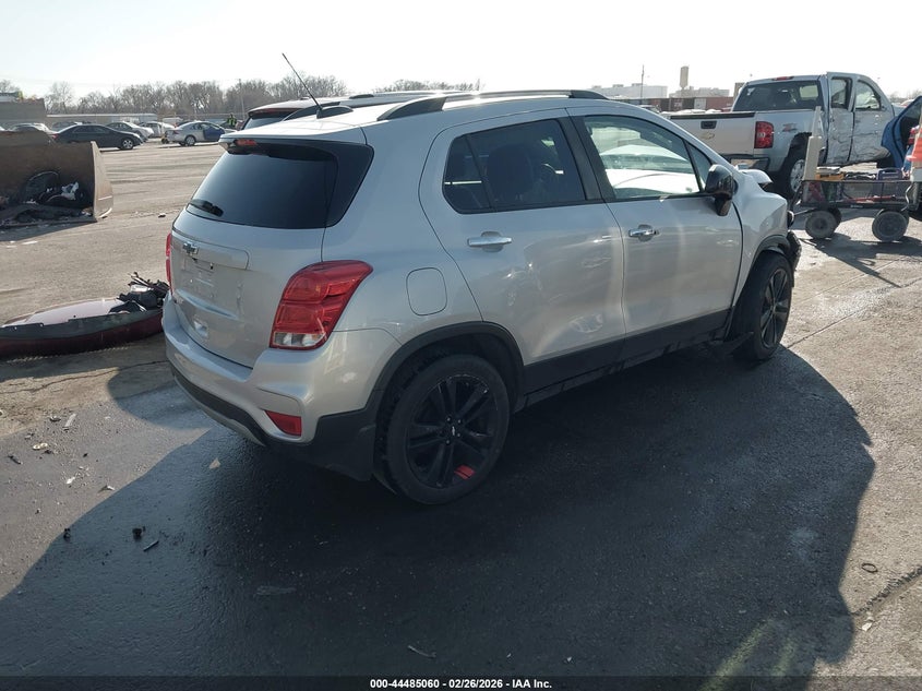 VIN 3GNCJLSB0KL279165 2019 CHEVROLET TRAX LT