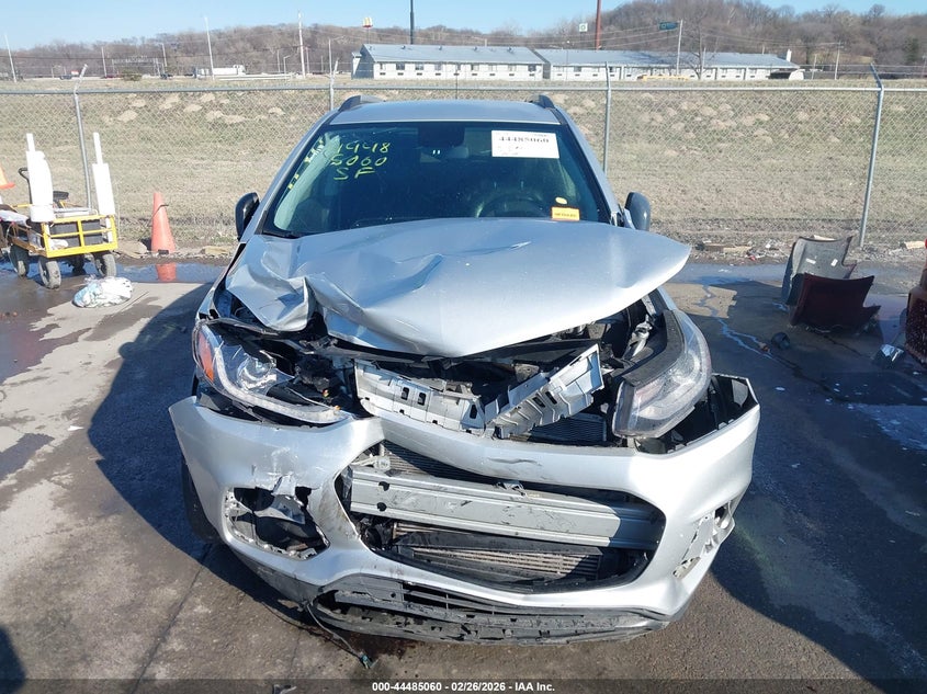 VIN 3GNCJLSB0KL279165 2019 CHEVROLET TRAX LT