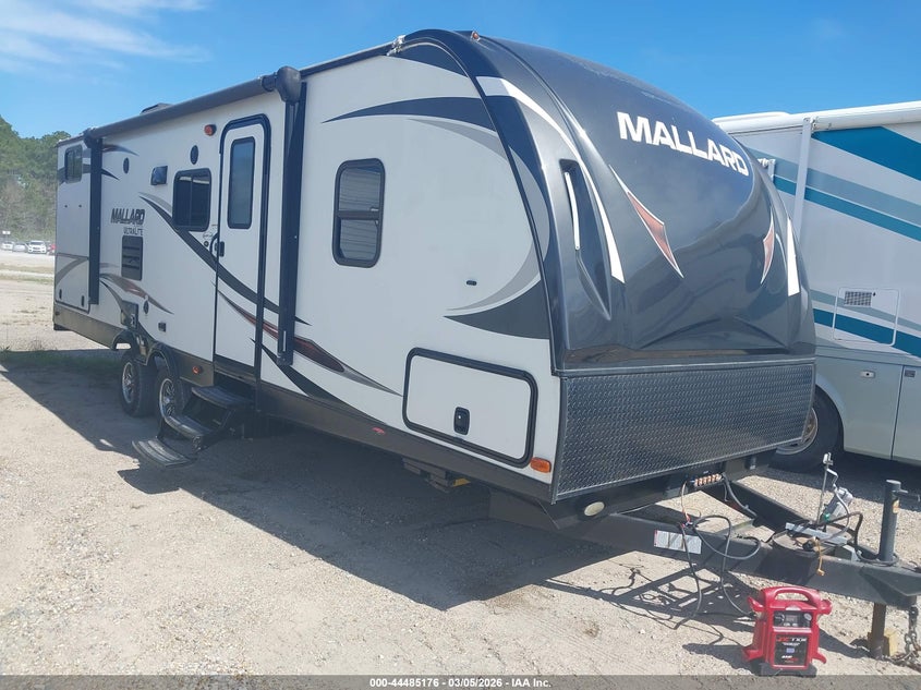 5SFNB3224JE363421 HEARTLAND MALLARD M26 Photo 1