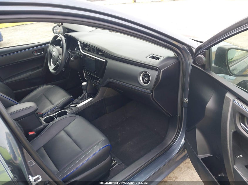 VIN 2T1BURHEXJT994228 2018 TOYOTA COROLLA L/LE/SE/XLE/XSE