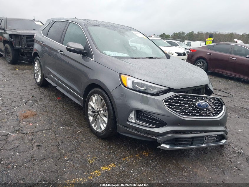 2021 Ford Edge Titanium