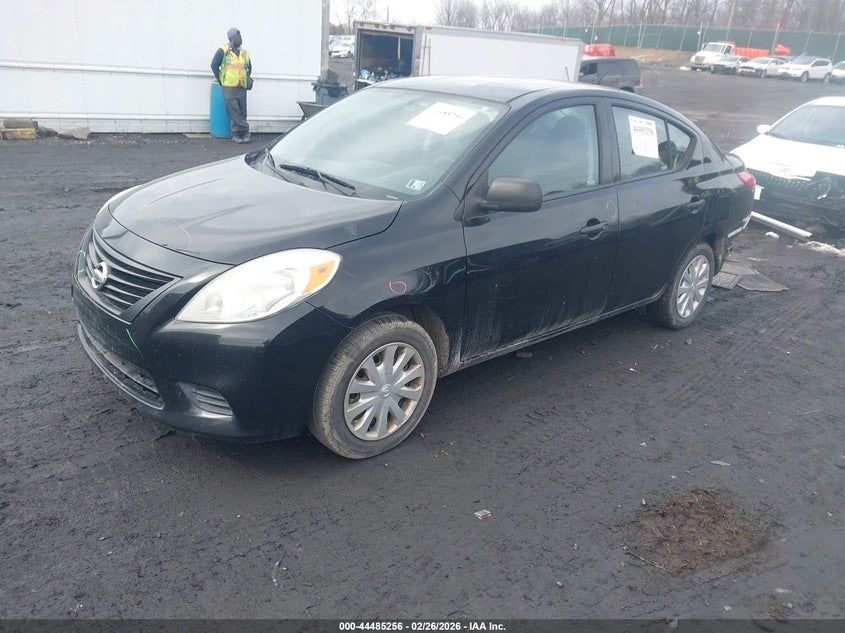 2013 Nissan Versa 1.6 S