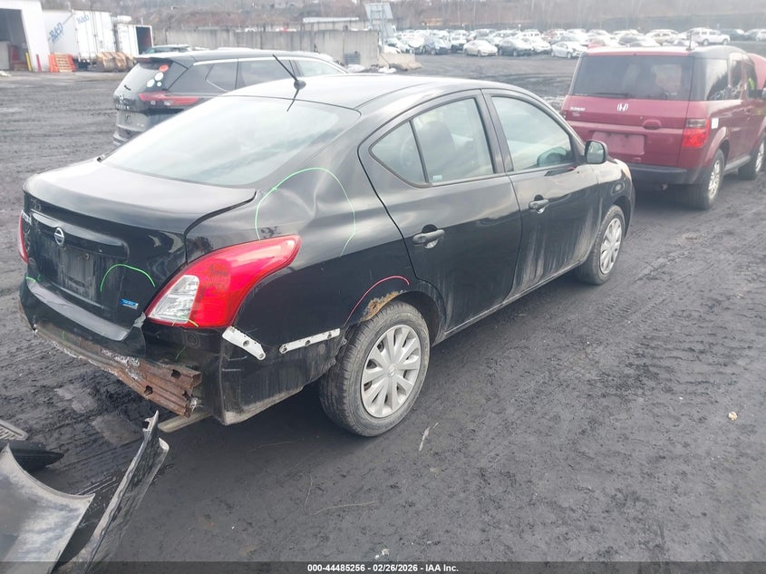 2013 Nissan Versa 1.6 S