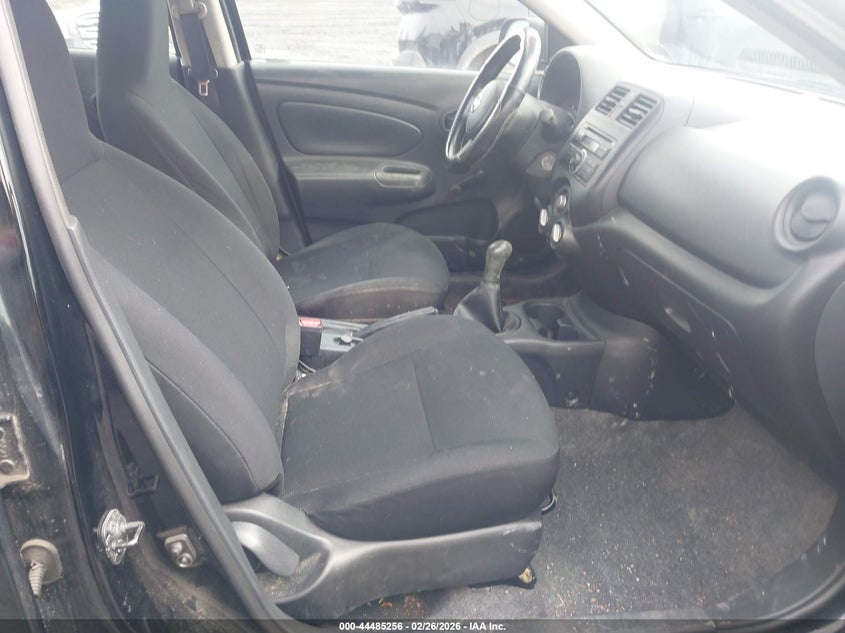 2013 Nissan Versa 1.6 S