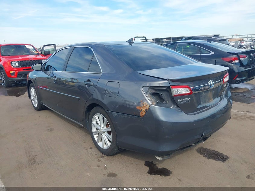 2013 Toyota Camry Hybrid Xle