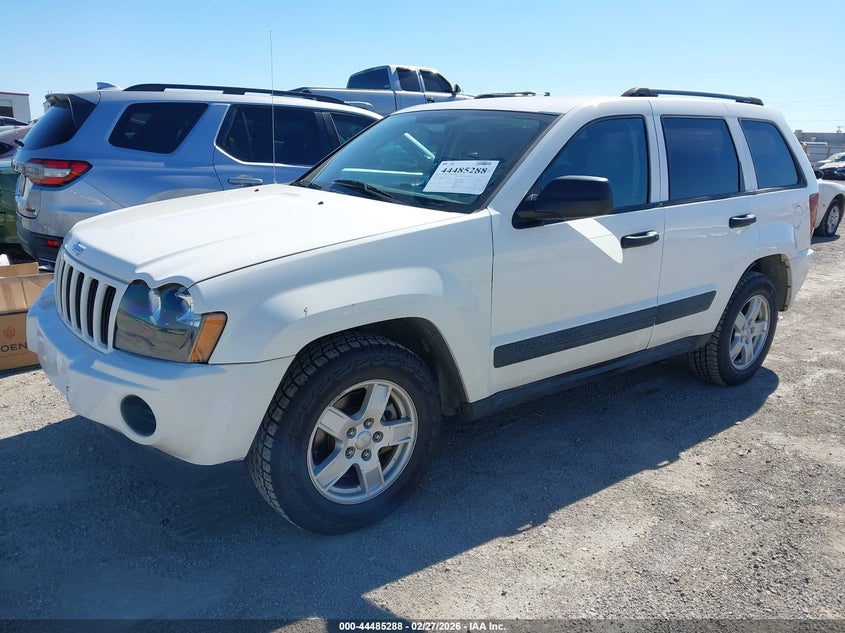 2005 Jeep Grand Cherokee Laredo