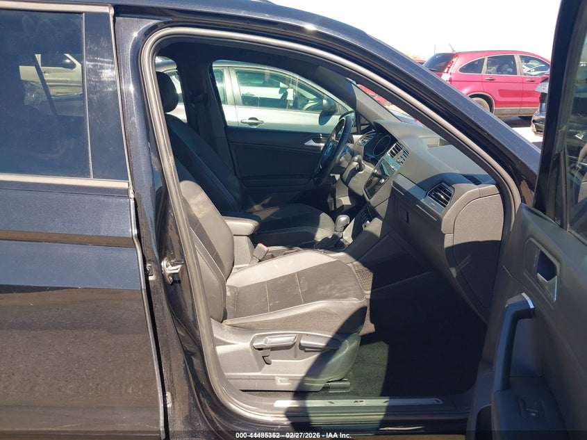 2021 Volkswagen Tiguan 2.0T Se/2.0T Se R-Line Black/2.0T Sel