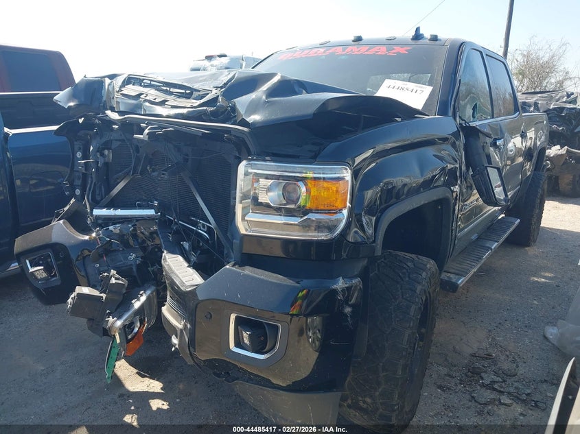 2018 GMC Sierra 2500Hd Denali #2