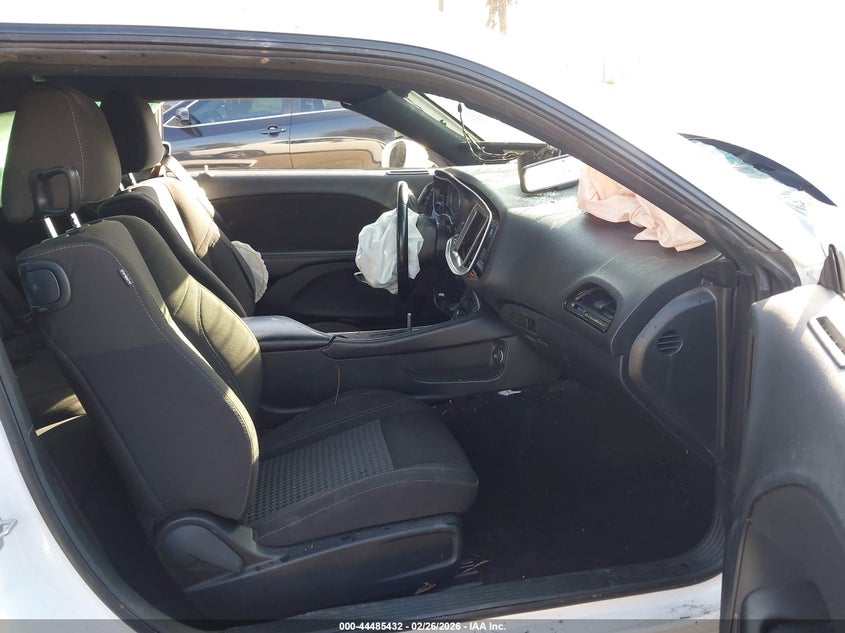 2021 Dodge Challenger Sxt