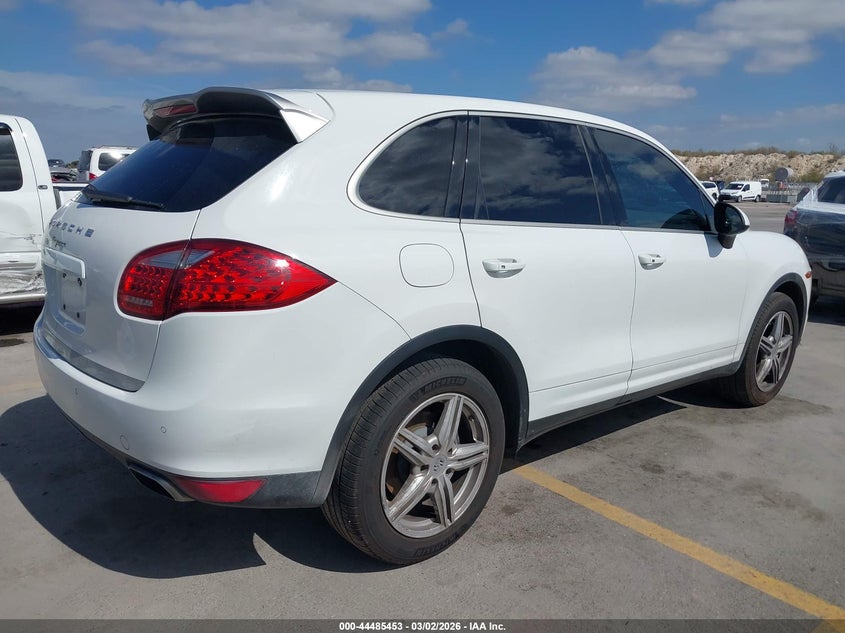 2014 Porsche Cayenne Platinum Edition