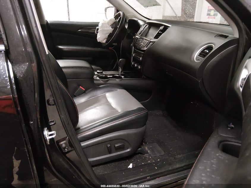 2019 Nissan Pathfinder Sl