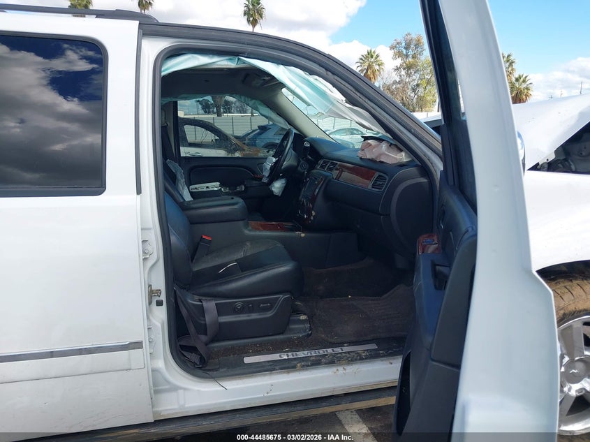 2013 Chevrolet Suburban 1500 Ltz