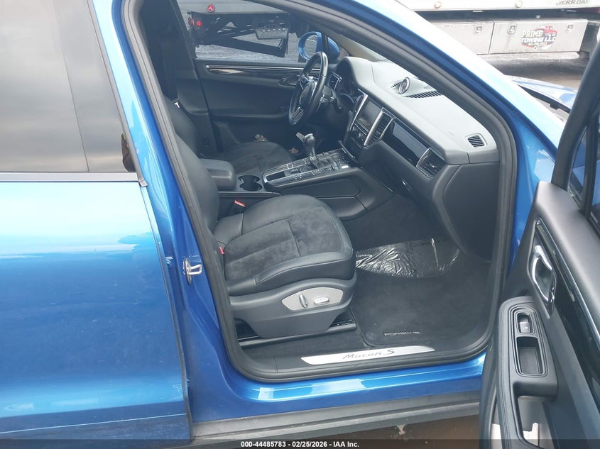 2016 Porsche Macan S