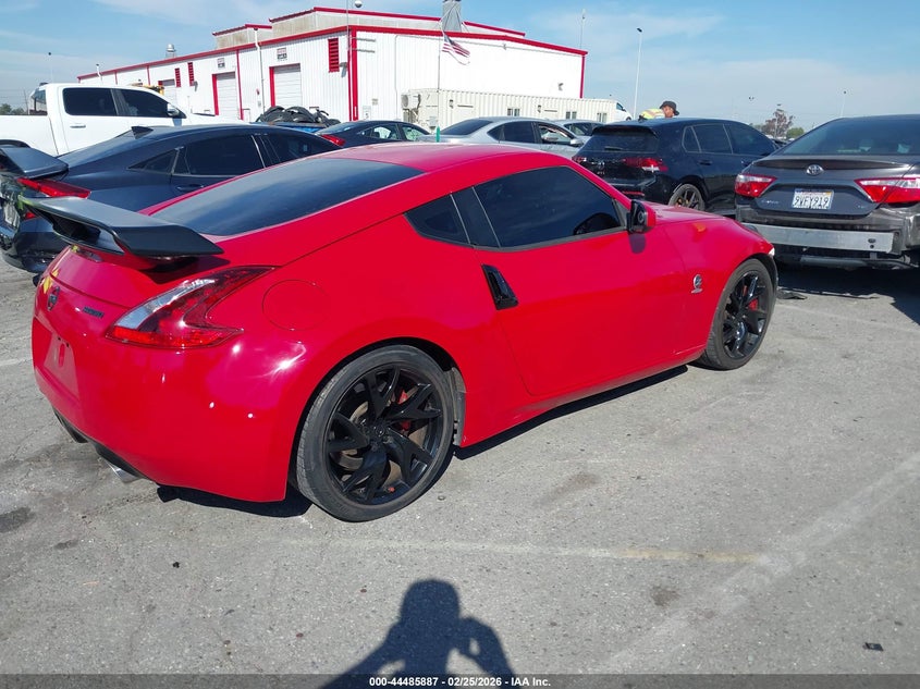2015 Nissan 370Z Sport