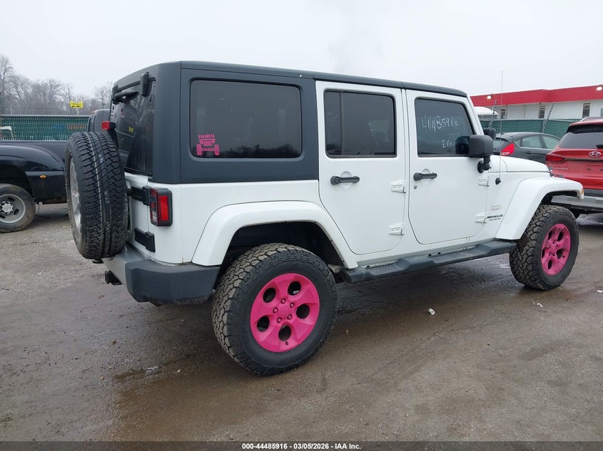 2013 Jeep Wrangler Unlimited Sahara