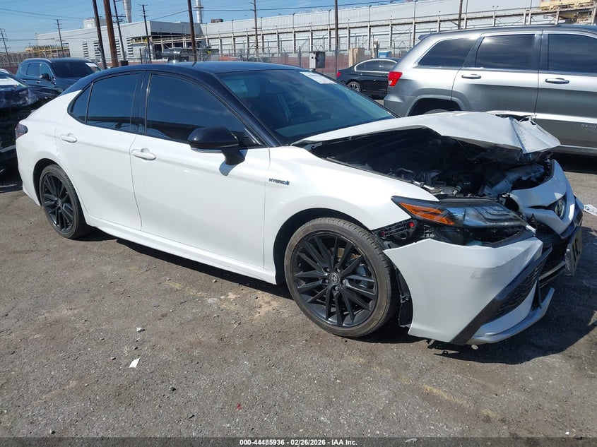2021 Toyota Camry Xse Hybrid