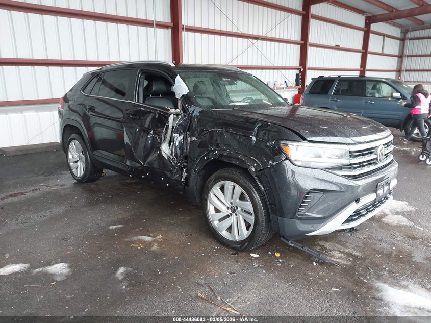 1V26E2CA1LC226027 VOLKSWAGEN ATLAS CROSS SPORT Photo 1