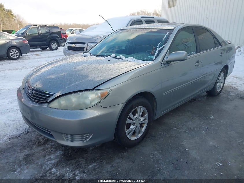 2005 Toyota Camry Le