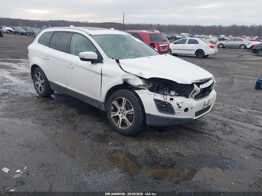 2013 Volvo Xc60 T6/T6 Platinum/T6 Premier Plus/T6 R-Design/T6 R-Design Platinum/T6 R-Design Premier Plus