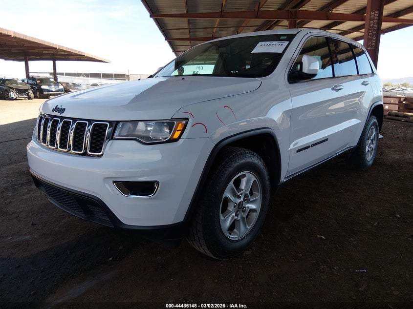2017 Jeep Grand Cherokee Laredo 4X2