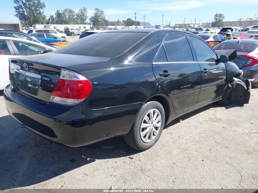 2005 Toyota Camry Le