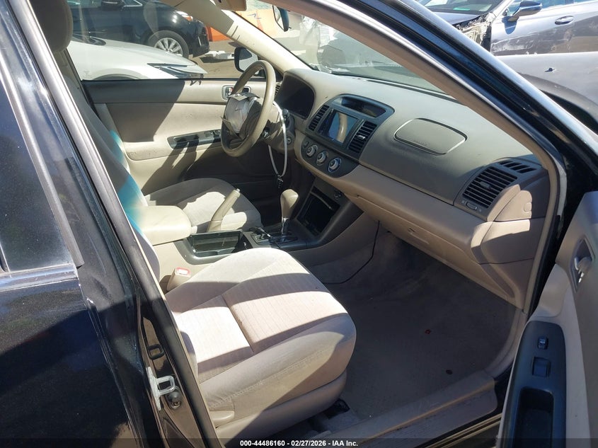 2005 Toyota Camry Le