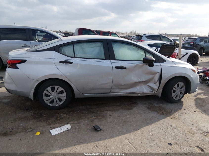 2022 Nissan Versa 1.6 S Xtronic Cvt VIN: 3N1CN8DV1NL821558 Lot: 44486397