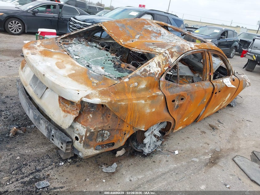 2016 LEXUS IS 200T auction photo 4