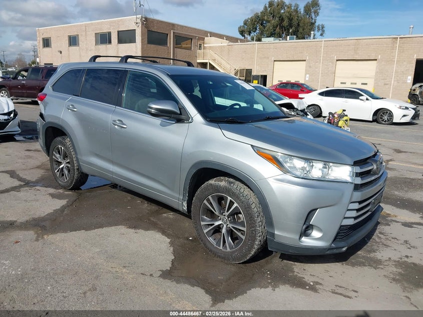 2018 Toyota Highlander Le