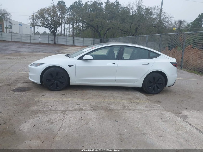 2025 Tesla Model 3 Long Range Rear-Wheel Drive Standard Rear-Wheel Drive white Lot 111044486514 Vin 5YJ3E1EA8SF988090