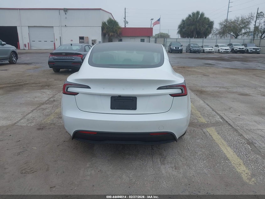 2025 Tesla Model 3 Long Range Rear-Wheel Drive Standard Rear-Wheel Drive white Lot 111044486514 Vin 5YJ3E1EA8SF988090