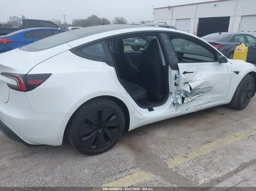 5YJ3E1EA8SF988090 2025 Tesla Model 3 Long Range Rear-Wheel Drive Standard Rear-Wheel Drive white