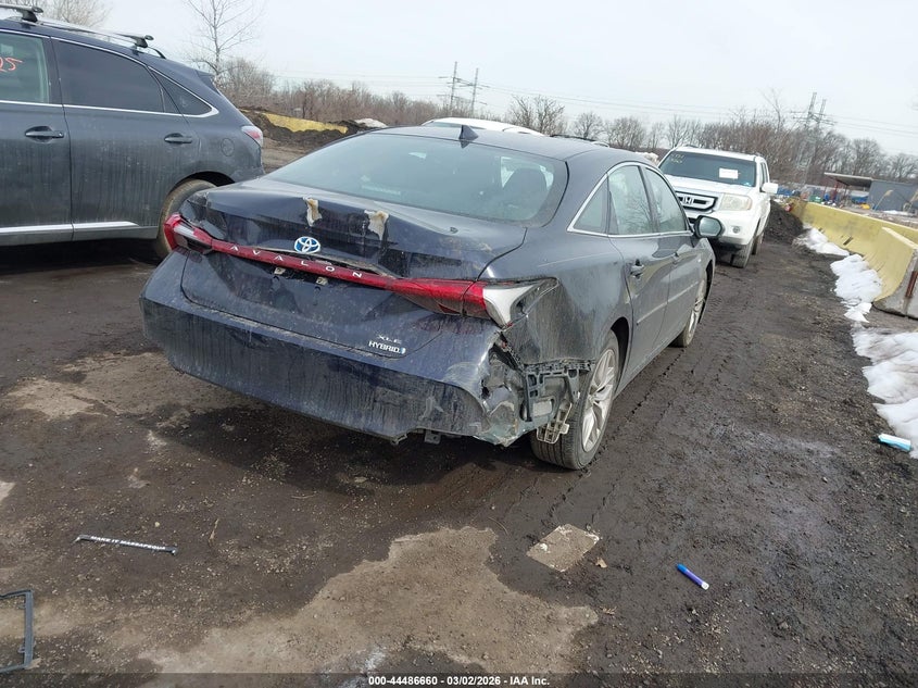 2021 Toyota Avalon Xle Hybrid