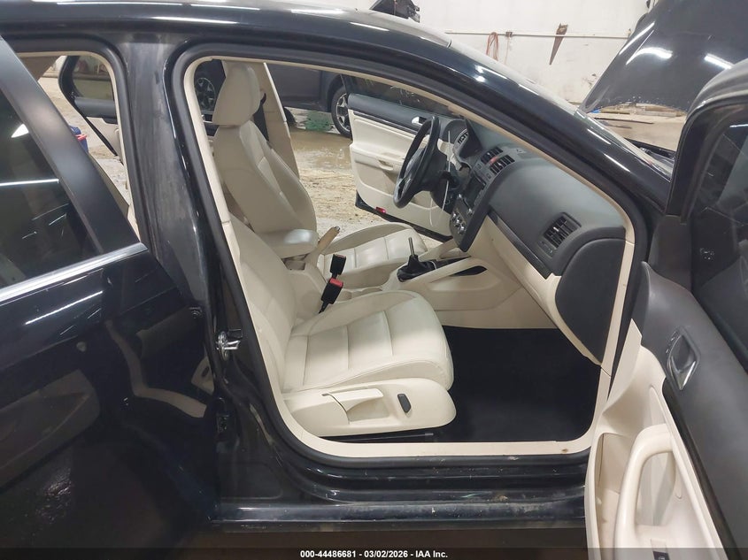 2010 Volkswagen Jetta Limited Edition/Se/Sel