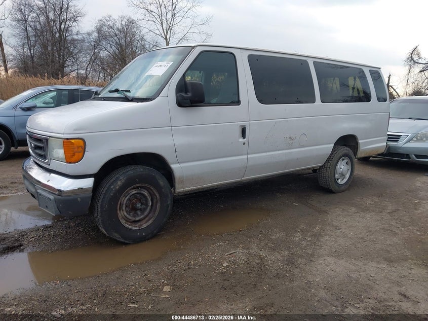 2005 Ford E-350 Super Duty Xl/Xlt