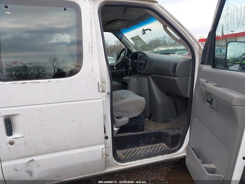 2005 Ford E-350 Super Duty Xl/Xlt