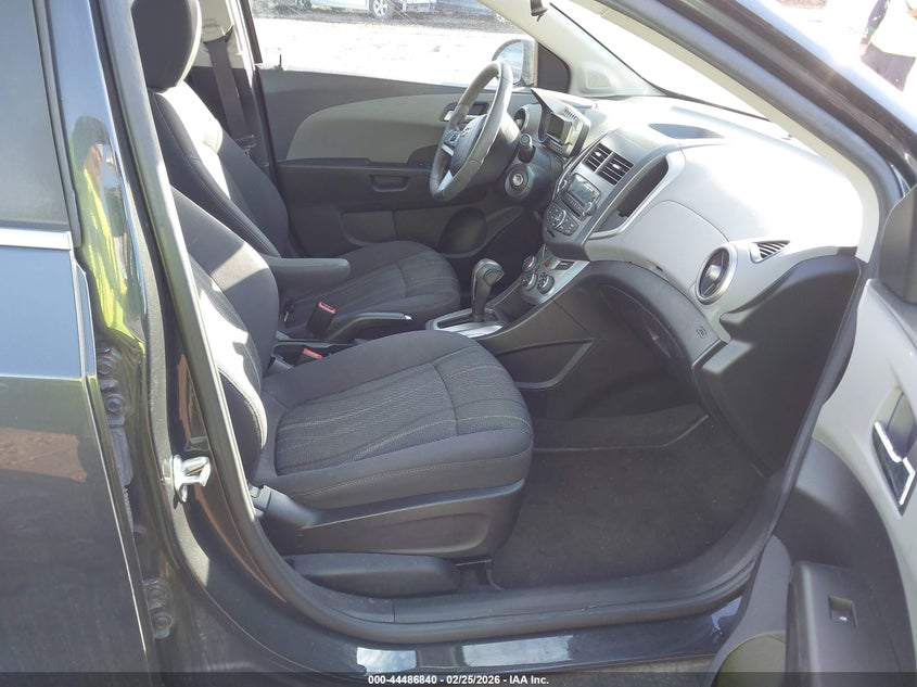 2015 Chevrolet Sonic Lt Auto