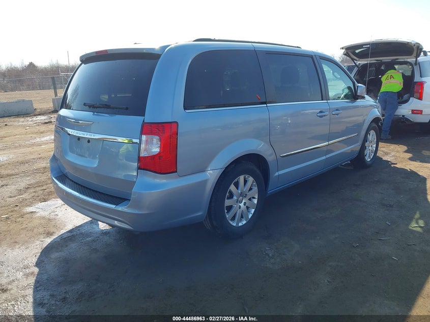 2016 Chrysler Town & Country Touring