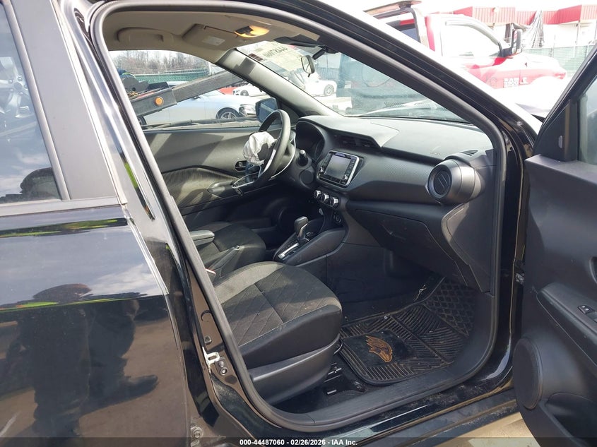 2020 Nissan Kicks S Xtronic Cvt