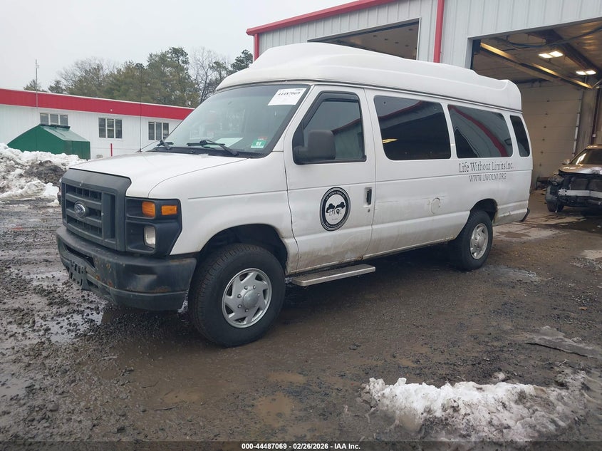 2013 Ford E-350 Super Duty Commercial