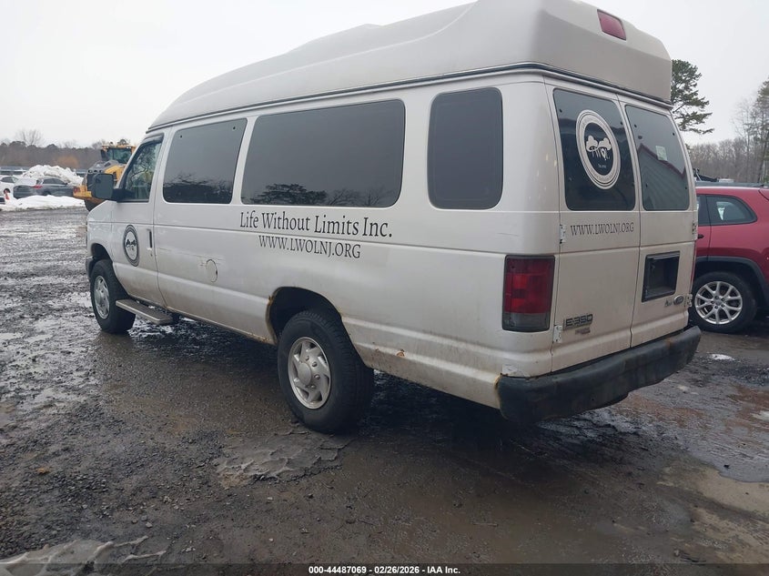 2013 Ford E-350 Super Duty Commercial